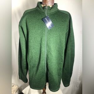 Mens Green Sweater. NEW. Size 2X. Devon and Jones. 
New with tag.